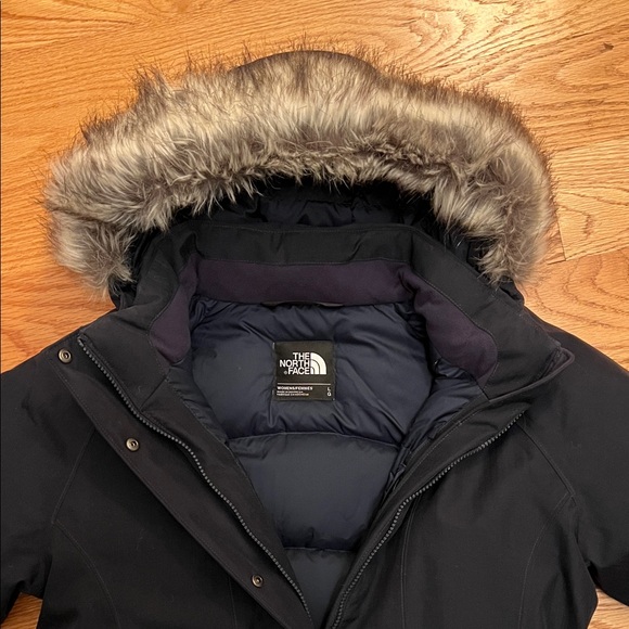 The North Face Women's Fur-Trimmed Ski Jacket - Picture 2 of 8